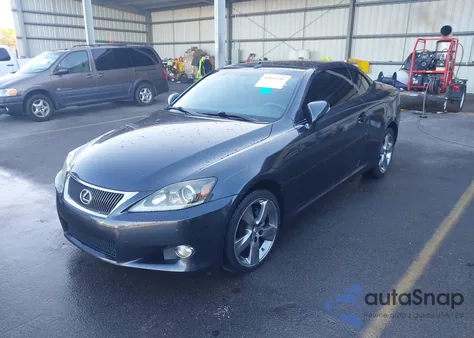 2011 Lexus Is 250C z USA, uszkodzony, nr VIN JTHFF2C20B2515300